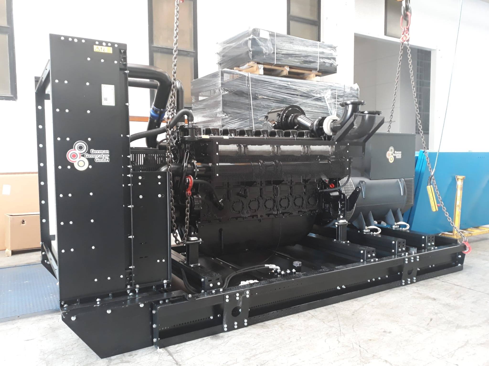 Open standby generator set 1022 kVA with Perkins engine and Mecc Alte alternator