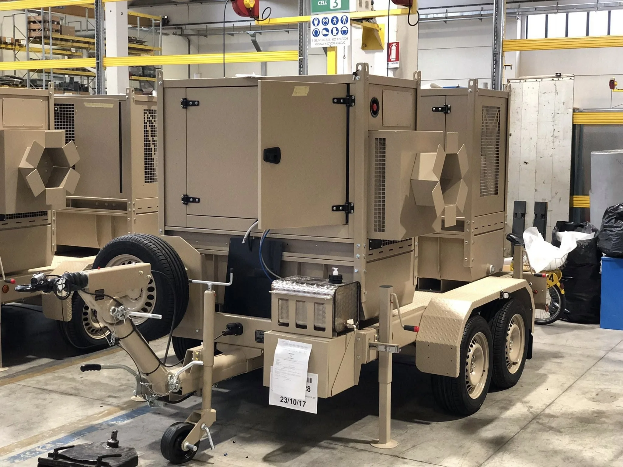 Mobile Stromversorgung für Telekommunikation 20 kVA mit 6 trailer-montierten Dual Units, Perkins Dieselmotoren und Stamford Generatoren