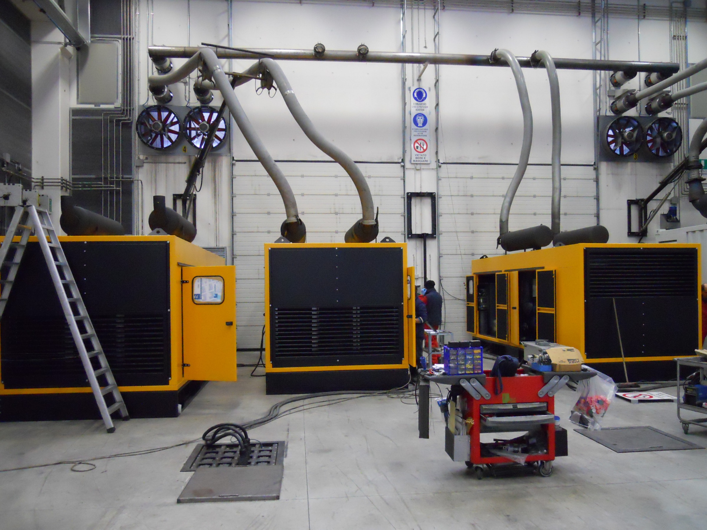 6 x parallel synchronized generator sets 1130 kVA with MTU diesel engines and Stamford alternators