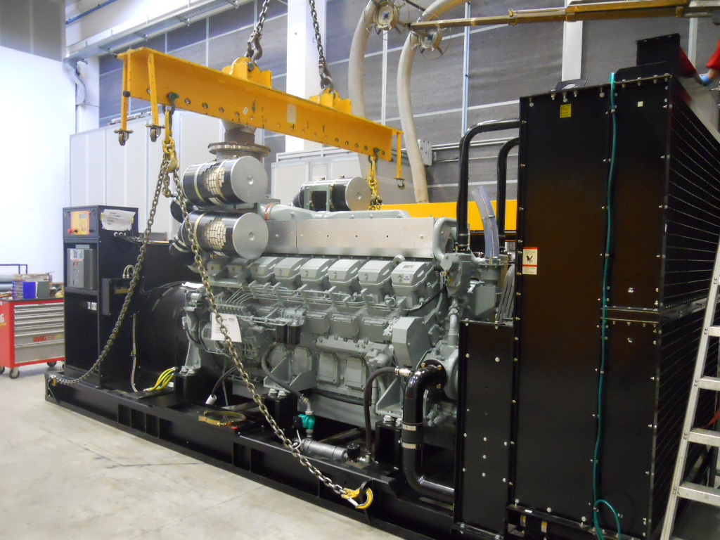 Stationary generator set 1900 kVA with Mitsubishi diesel engine and Stamford alternator